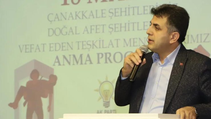 AK PARTİ 18 MART ŞEHİTLERİ VE DEPREMDE HAYATINI KAYBEDENLERİ ANDI