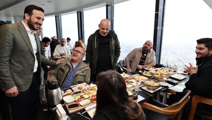 Abdullah Özdemir, radyocuları Çamlıca Kulesi’nde ağırladı