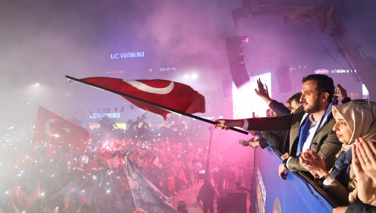 Erdoğan’ın zaferi Bağcılar’da coşkuyla kutlandı