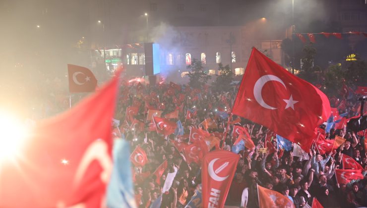 ERDOĞAN KAZANDI, BAĞCILAR’DA KUTLANDI