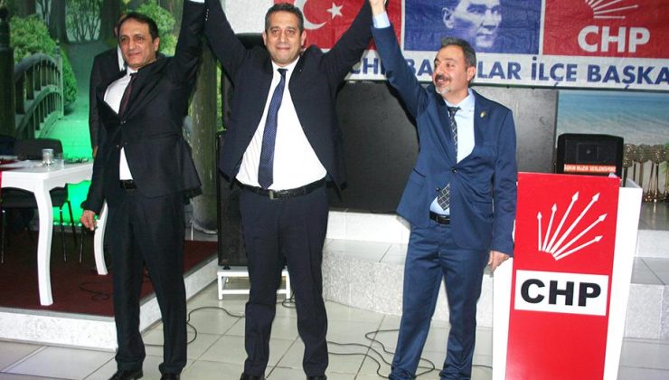 CHP’DE İMREK Mİ SÖNMEZ Mİ? DELEGELER SAVAŞINDA KİM KAZANDI? BAŞKAN İMREK KENDİ MAHALLESİNDE DELEGE SEÇİMİNİ KAYBETTİ