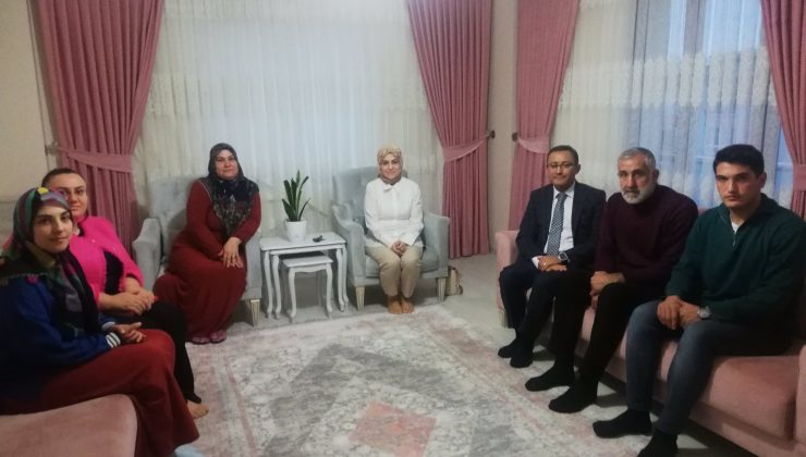 Kaymakam Uçgun Şehit Ailesini Ziyaret Etti