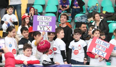 Bağcılar’da VEX – Uluslararası Robotik Yarışması coşkusu yaşandı