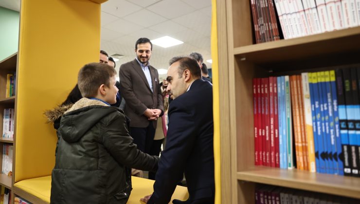 Sanayi ve Teknoloji Bakanı Mehmet Fatih Kacır, 2024’e Bağcılar’da girdi