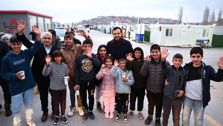 Abdullah Özdemir, Adıyaman ve Malatya’da depremzedeleri ziyaret etti