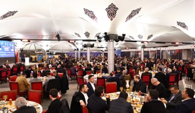 AK Parti’nin Birlik ve Dayanışma Gecesi Gövde Gösterisine Dönüştü