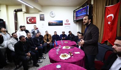 Başkan Özdemir Ülkü Ocaklılarla Bir Araya Geldi