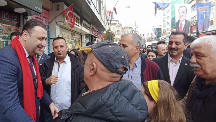 CHP’li CEM KILIÇ’a Hürriyet Mahallesi’nde Yoğun İlgi Olduğu Görüldü