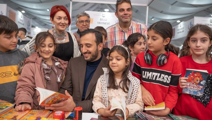 Bağcılarlılar, festival tadında bir kitap fuarı geçiriyor