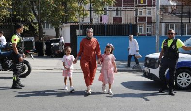 Bağcılar zabıtası ile okul yolu daha güvenli