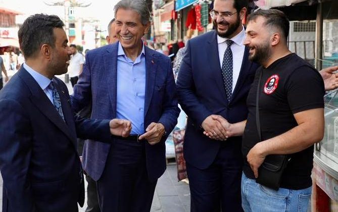 AK Parti Bağcılar’da Sahada