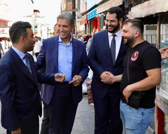 AK Parti Bağcılar’da Sahada