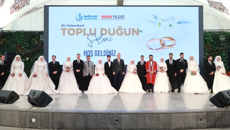 Bağcılar’da 8 çift, Ticaret Bakanı Ömer Bolat’ın şahitliğinde evlendi