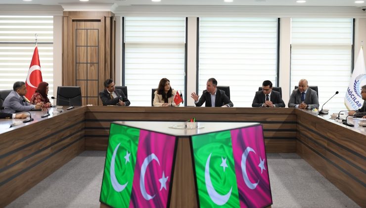Pakistanlı heyet Bağcılar Belediyesi’ni ziyaret etti