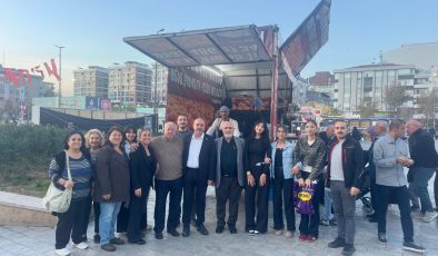 İYİ Parti 10 Kasım’da Lokma Dağıttı