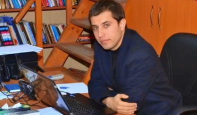 Gazeteci Mithat Sayar istifa etti