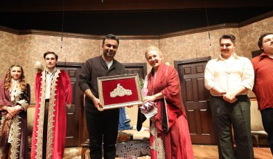 Bağcılar Belediyesi’nden muhteşem prömiyer