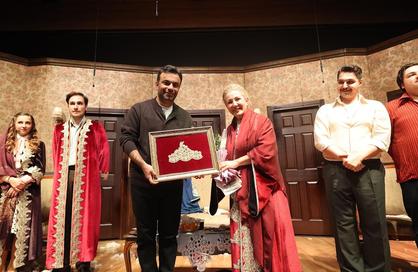 Bağcılar Belediyesi’nden muhteşem prömiyer